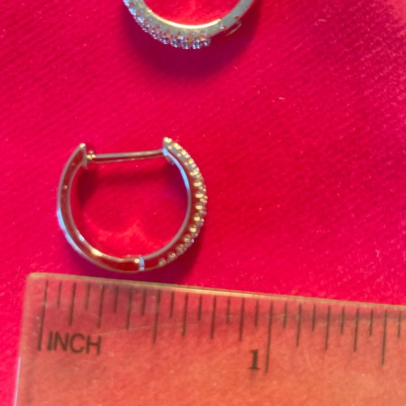 🌟 Hoop Sapphire Earrings - Picture 3 of 3